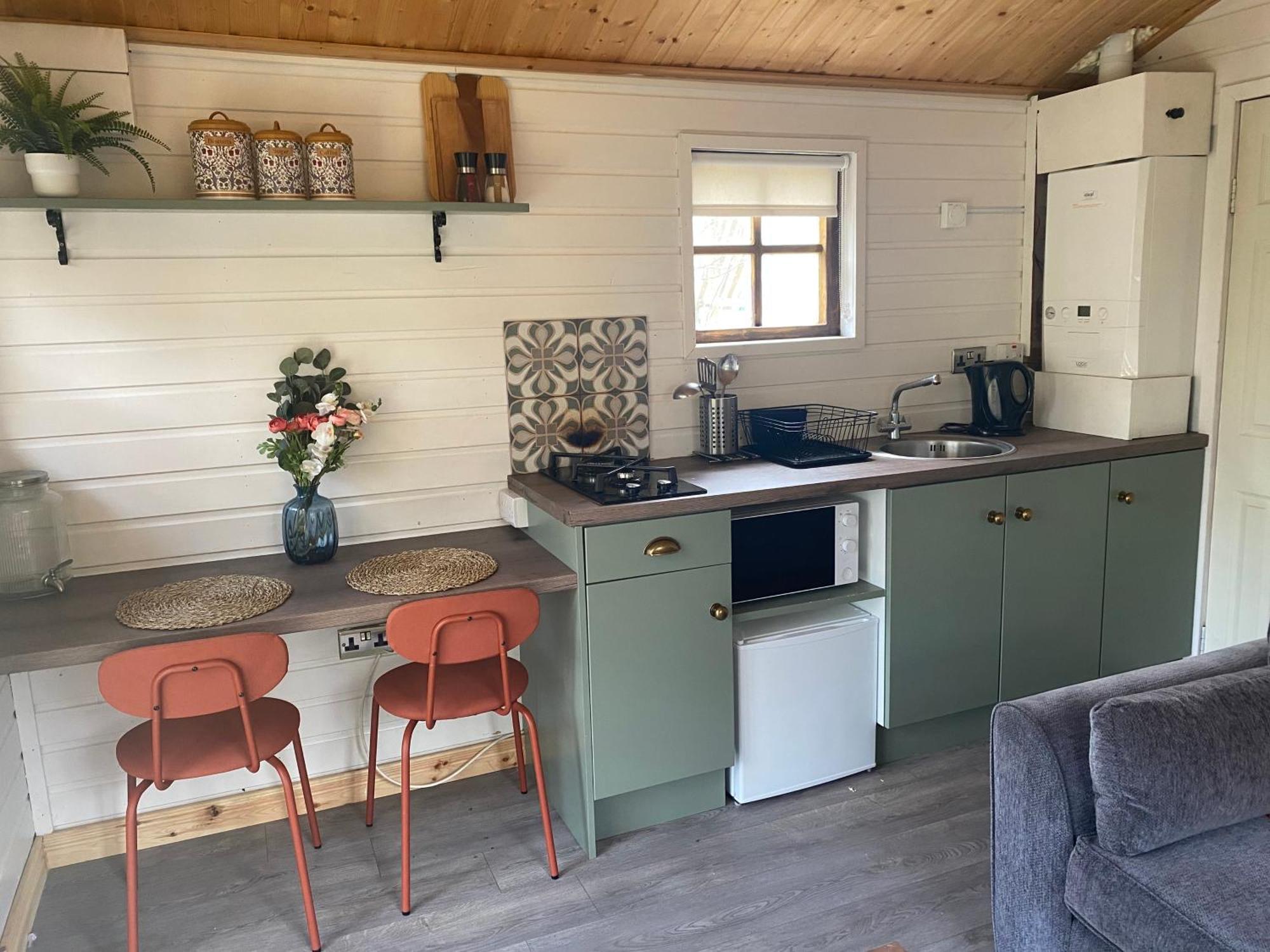 Letterkenny Cabin Exterior photo